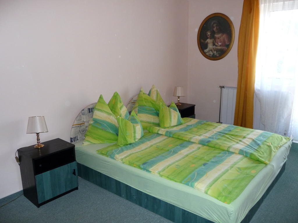 זלקרוס Fodi Apartman מראה חיצוני תמונה