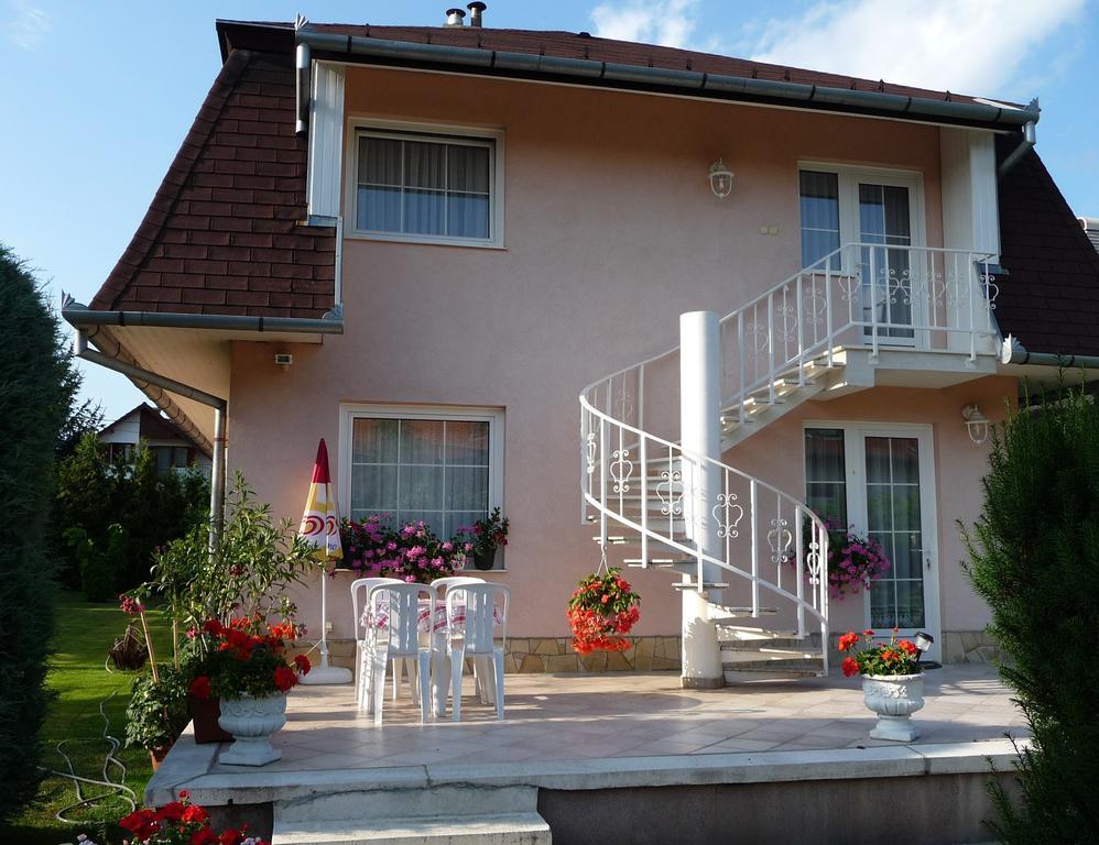 זלקרוס Fodi Apartman מראה חיצוני תמונה